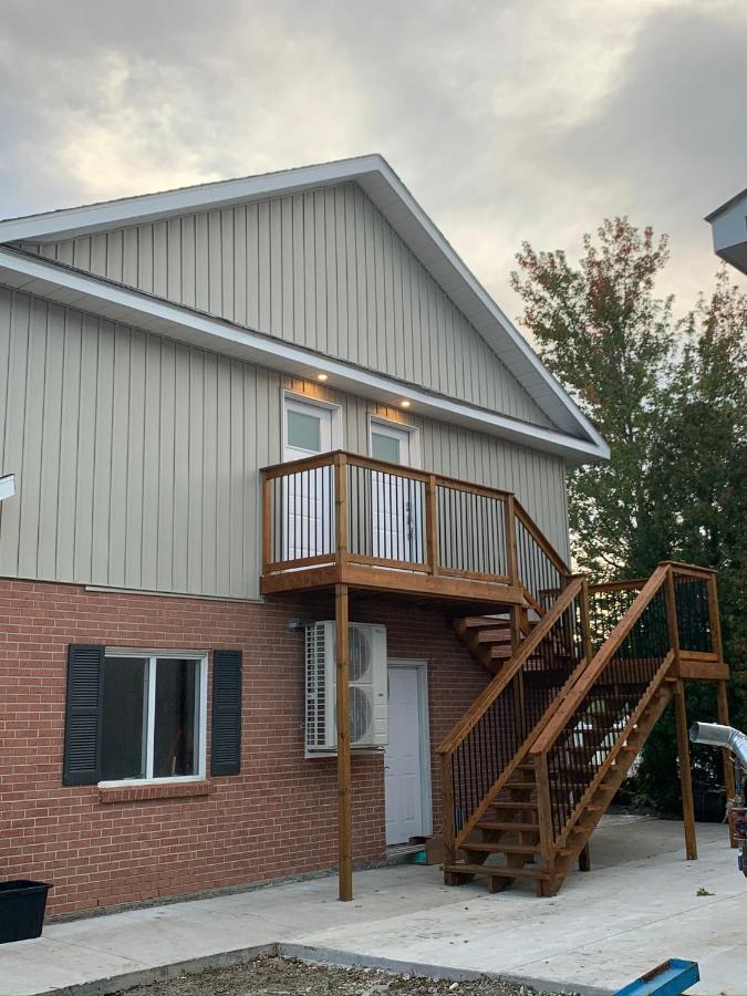 Woodslee Bed And Breakfast Belle River Екстериор снимка